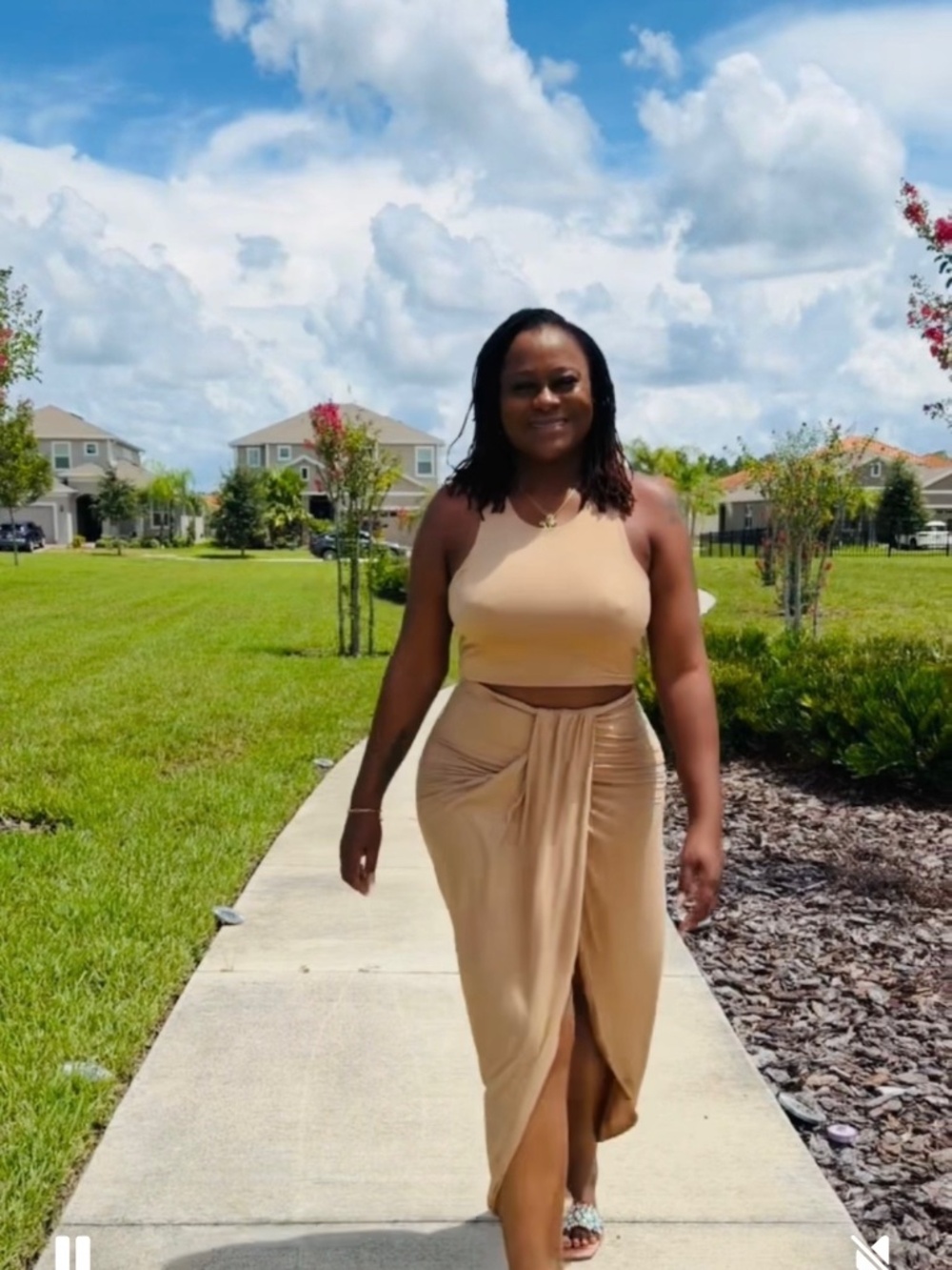 Fashion Nova, Large, Beige